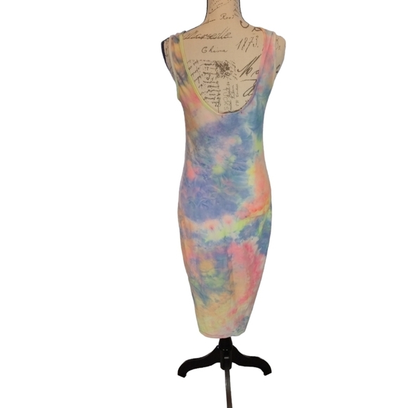 Derek Heart Tie Dyed Dress - Picture 2 of 6